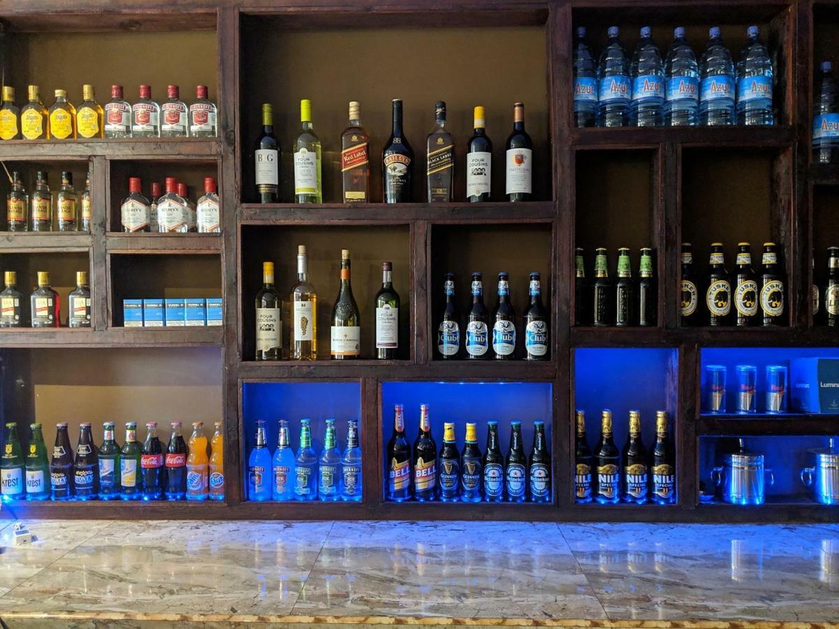 威望套房酒店 坎帕拉 外观 照片